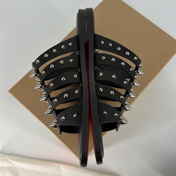 Christian Louboutin 40.5 Charja Flat Black Calf Spike Roman Strappy Sandals E959